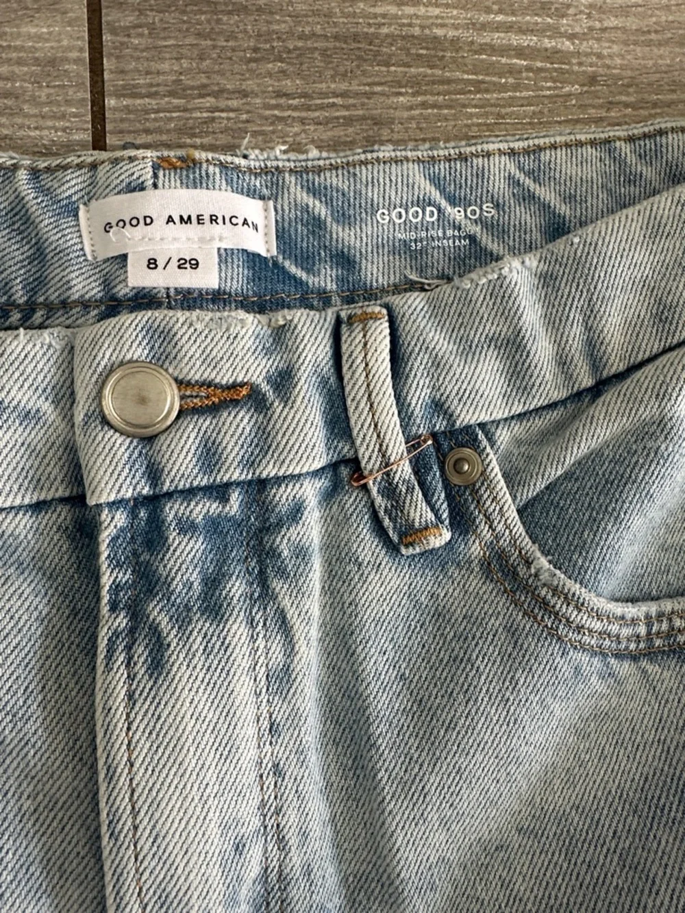 Good American Good 90’s relaxed fit Distressed Straight-Leg Jeans - Picture 9 of 13